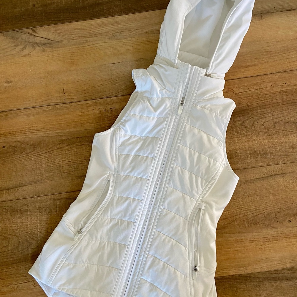Lululemon White Extra Mile Vest